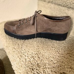 Aquatalia Loafers in yummy suede.